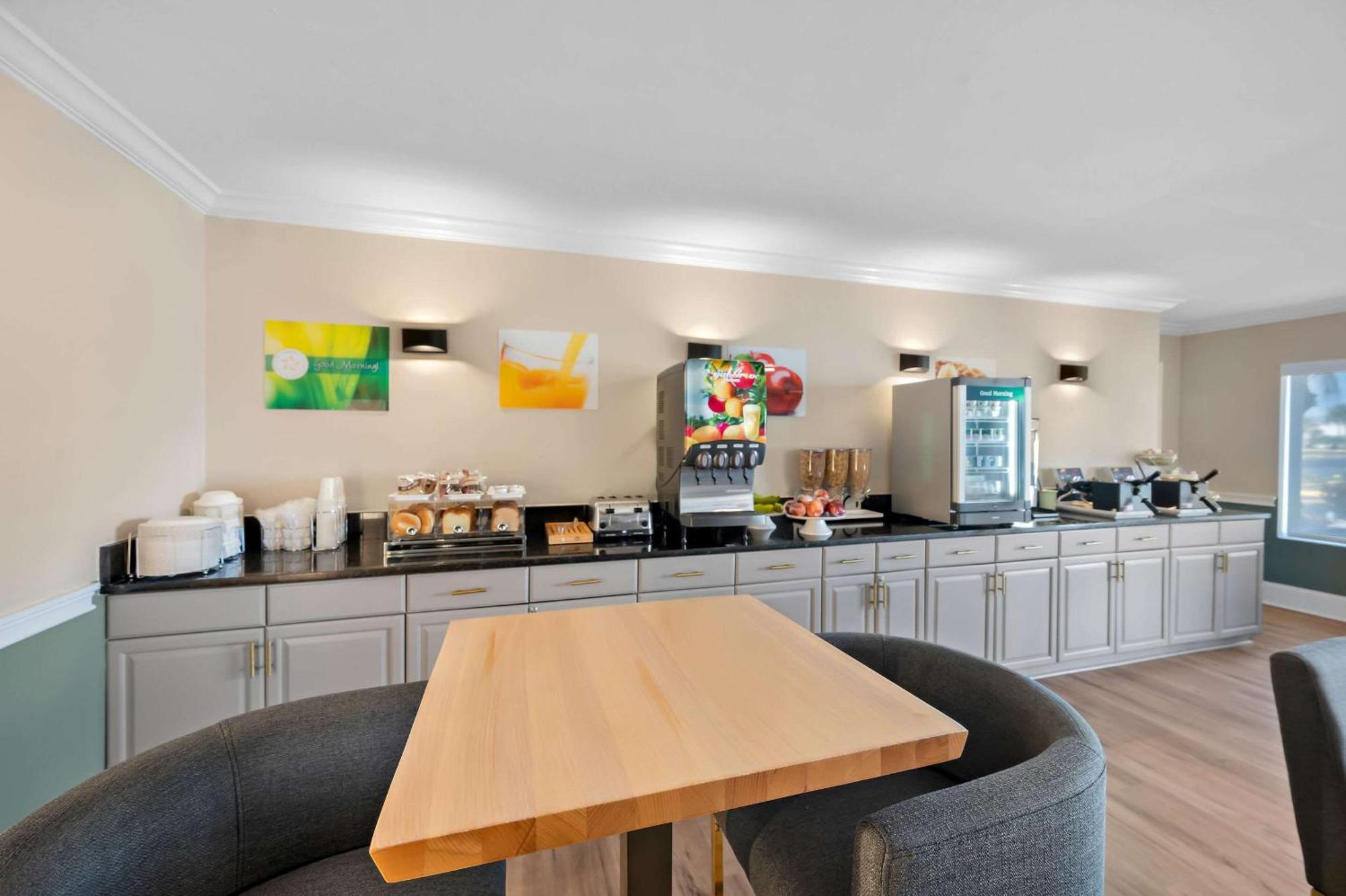 Quality Inn Fort Myers - Cape Coral Exteriör bild